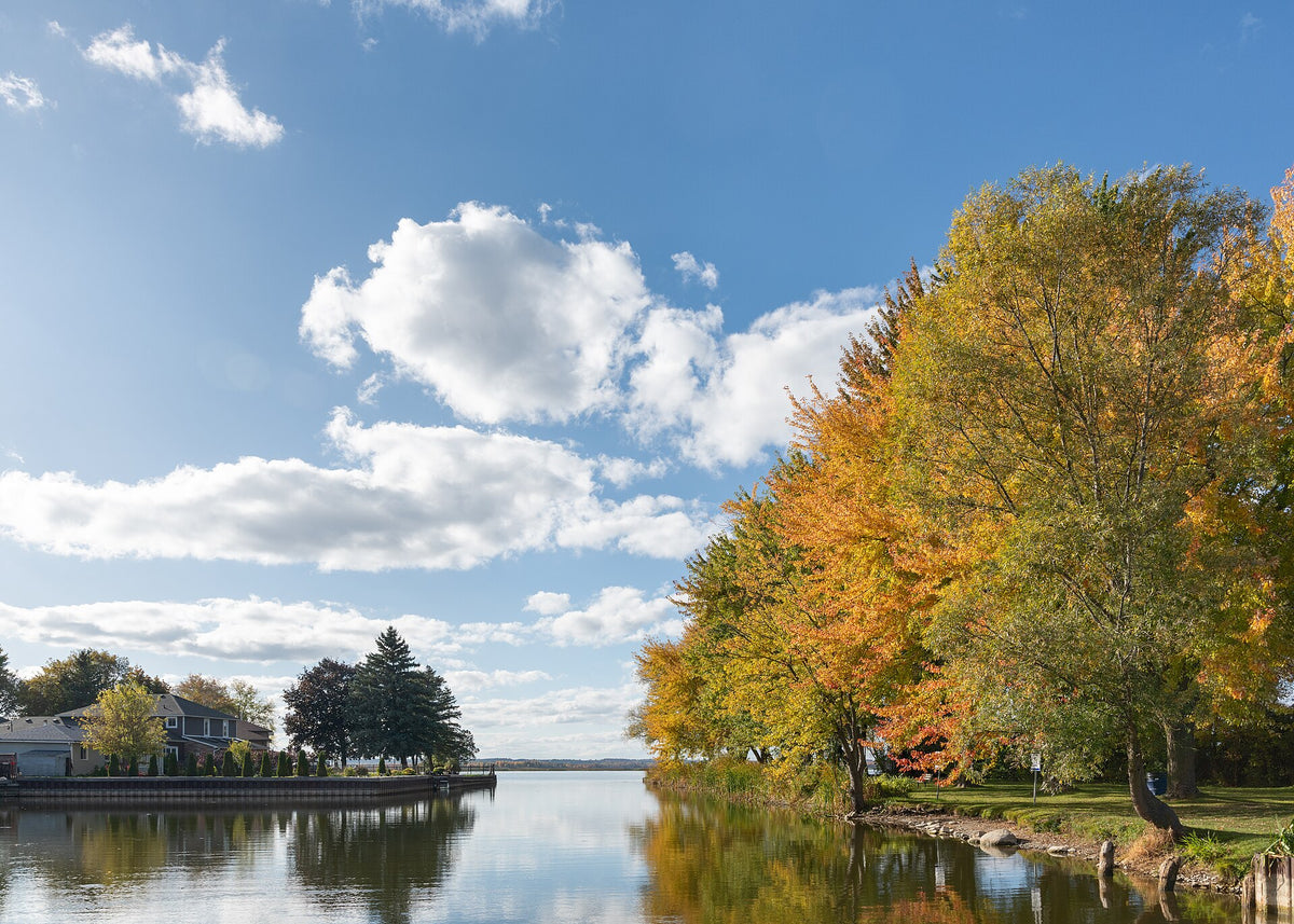 Autumn on the water in Keswick, Ontario